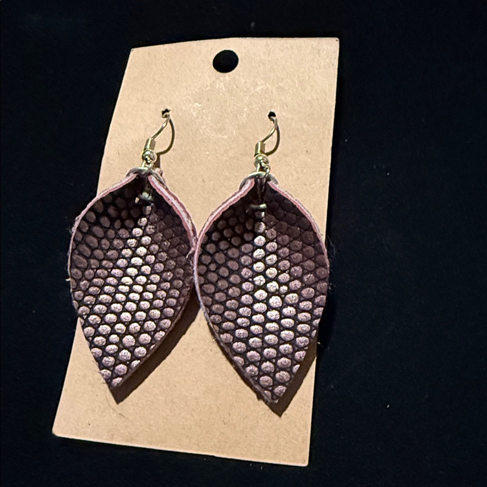 5/$25 drop Earrings